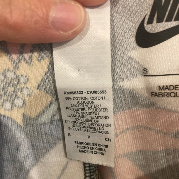Nike Multi-Color Floral Leggings Size Small - Picture 5 of 5